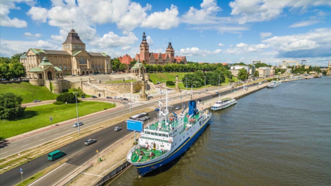 Black Pearl De Luxe Apartments View Kaskada Stettin Exterior foto